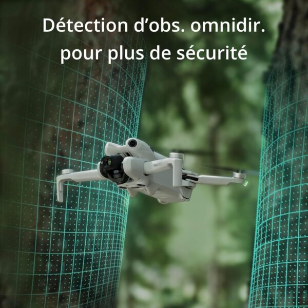 Drone pliable DJI Mini 4K Fly More Combo – Blanc – Autonomie 31 min – Portée +1000 m