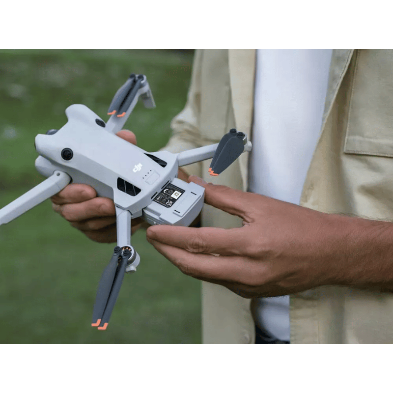 DJI Mini 4 Pro avec radiocommande DJI RC 2