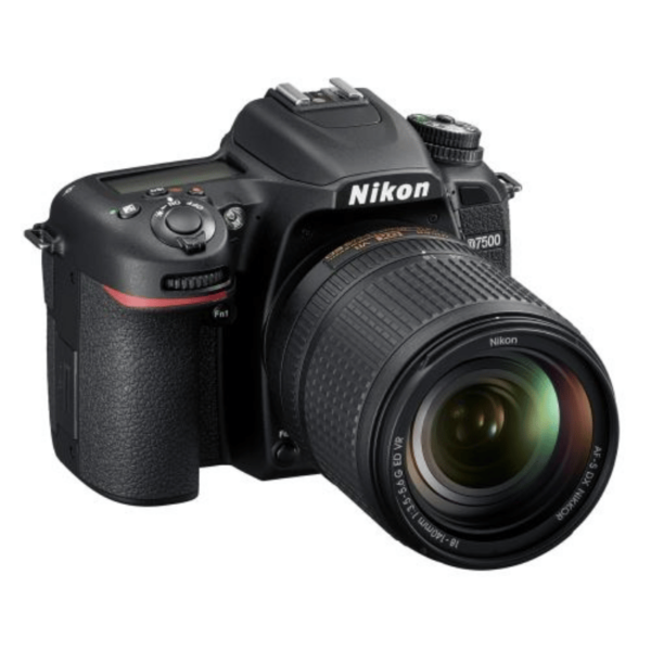 Appareil photo reflex Nikon D7500 noir + AF-S DX 18-140mm f/3.5-5.6 G ED VR